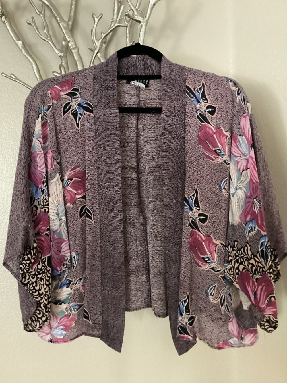Jeffery Jeffery of CA purple flowered top, wrap, shrug, size large